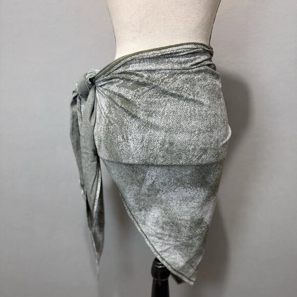 Lululemon All You Need Scarf Green Heathered Cozy Wrap One Size Logo Loop - Picture 3 of 9